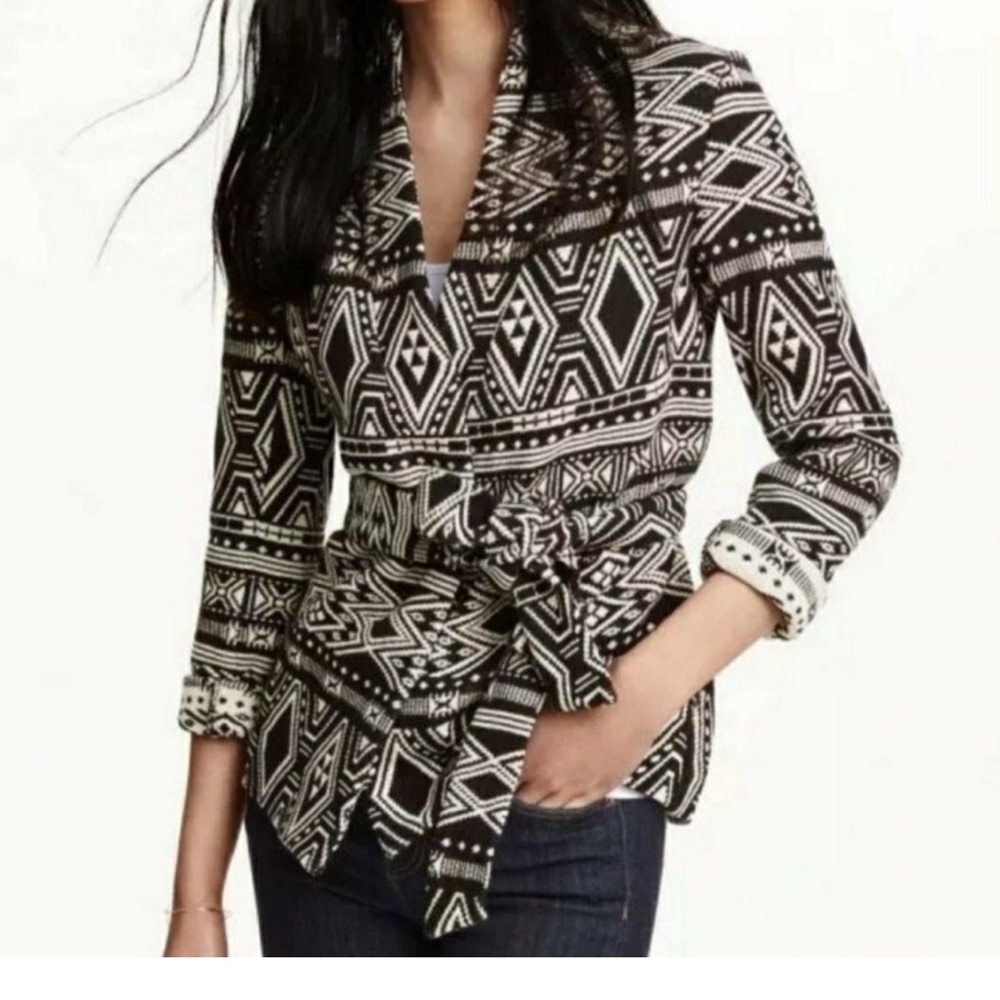 H&M Conscious Black and Cream Wrap jacket/Cardigan with belt!